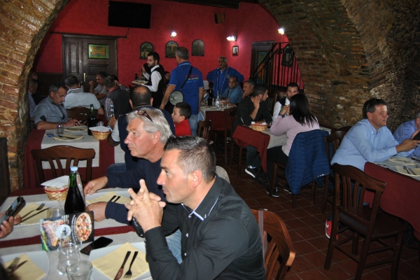raduno-18-10-21-ristorante-185D56CD2A-C525-A4A1-4623-81767CF444AC.jpg