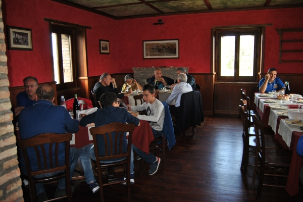 raduno-18-10-21-ristorante-2270627522-DC77-32BF-0AD2-6D304B139D2E.jpg